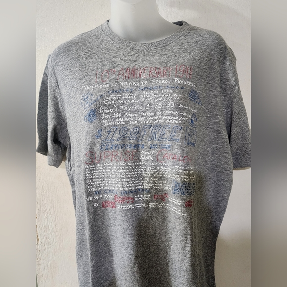 NWT Medium James Dean T-Shirt without James Dean 🤷 - Picture 4 of 7